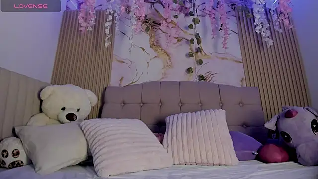 Aliice1_ live cam on StripChat