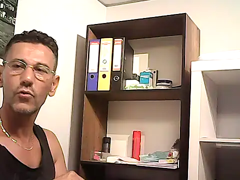 mastercharisma35 (Ask my age) - like tips pls. ı stand up for you.. okey