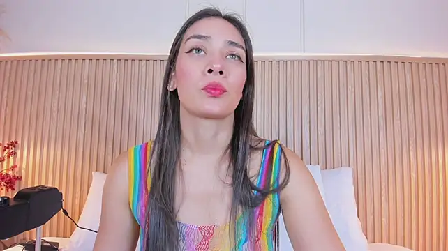 NahimiThompson live cam on StripChat
