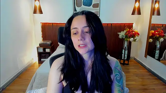 KatherineBond live cam on StripChat