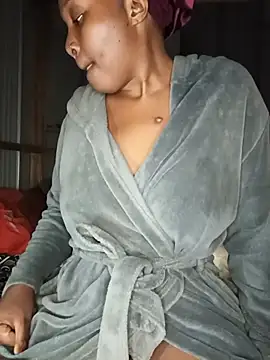 BADFATPUSSY69 live cam on StripChat