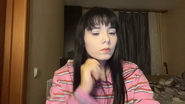alicegoth live cam on StripChat