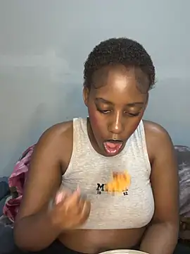 petite_bee webcam