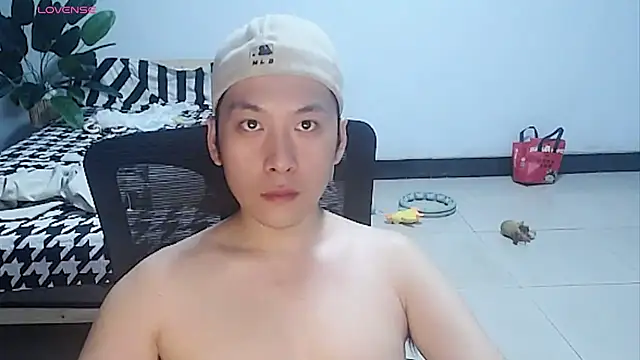 yichen008 live cam on StripChat
