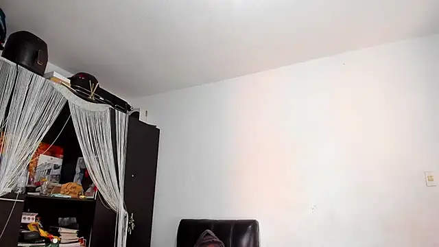 ares_sexxx live cam on StripChat