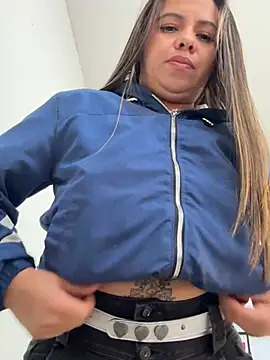 Ariana-07 live cam on StripChat