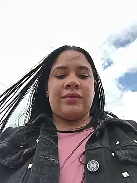 Kendra-daring live cam on StripChat