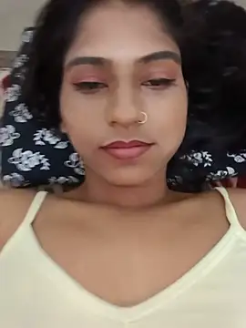 Rani-8788 live cam on StripChat