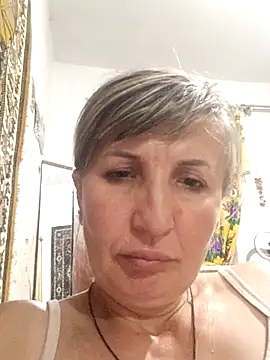 BellaBlum777 live cam on StripChat