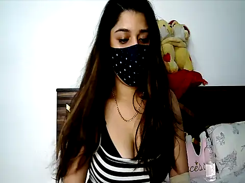 Gloie4u live cam on StripChat