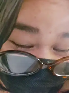 mini27mimi live cam on StripChat