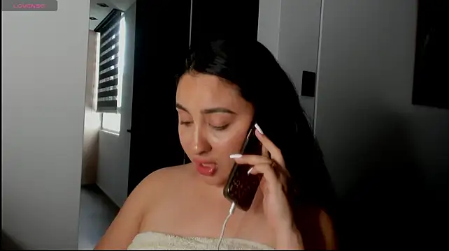 AnushaKumari live cam on StripChat
