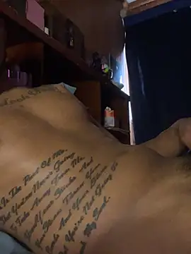 Laveau23 live sex cam