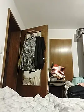 LiluLiluLilu live cam on StripChat