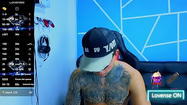 KevinSanchez420 live sex cam