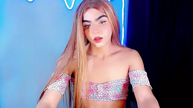 XyaraSpell live cam on StripChat