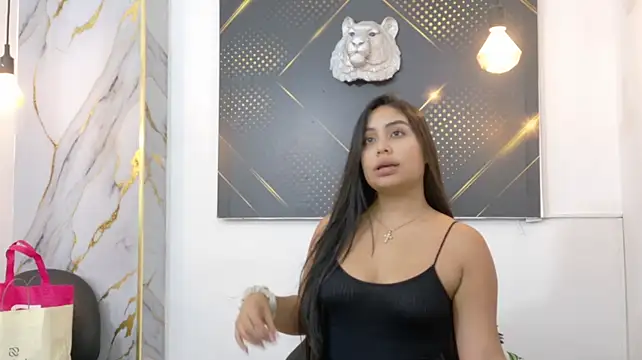 Antonella_Gomez75 live cam on StripChat