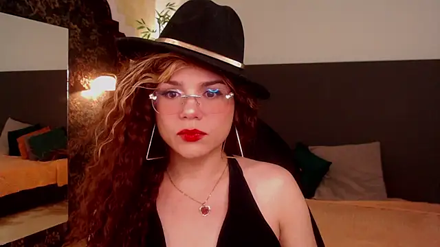 april_sul live cam on StripChat