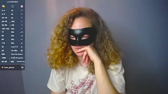 BubbbleGumm live cam on StripChat