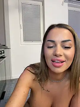 KirstieVegas live cam