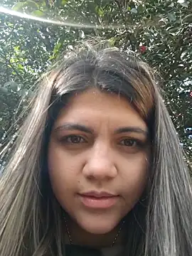 ivy_enjoy (F young) - Off brac And oil in public