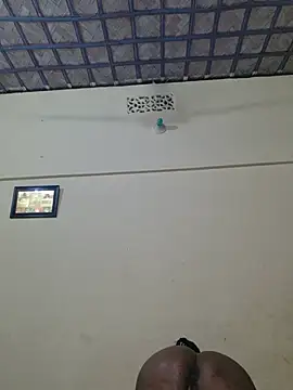 Rupaa11 live cam on StripChat
