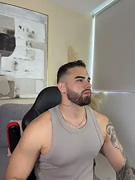 PaulPhoenix_ live cam on StripChat