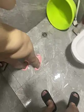 hbaza-8 live cam on StripChat