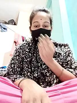Sexi_roovi live cam on StripChat