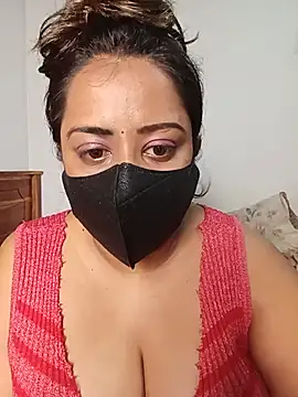 Suger_Lips_99 live cam on StripChat
