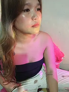 Pilinasexy live cam on StripChat