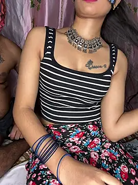 Suhu_love Live Webcam on Stripchat