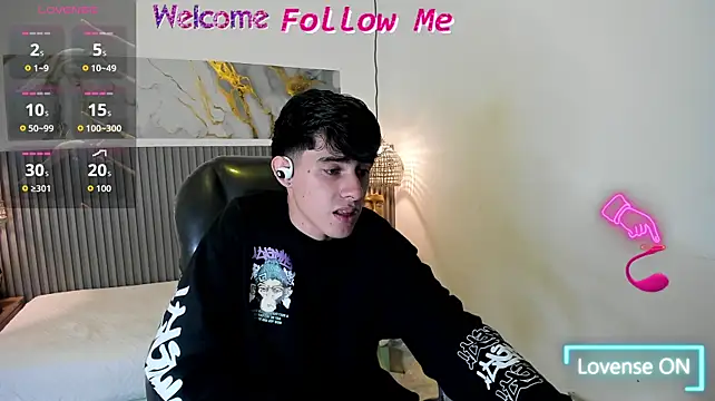 Dyla_n18 live sex cam