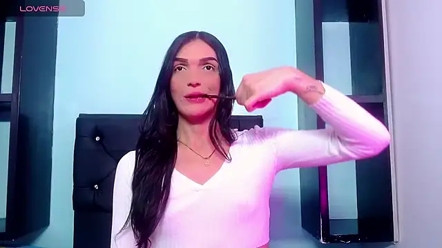 x_isabella_x live cam on StripChat