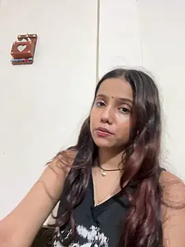 Maggie_748 live cam on StripChat