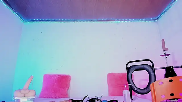 karol_stom live cam on StripChat