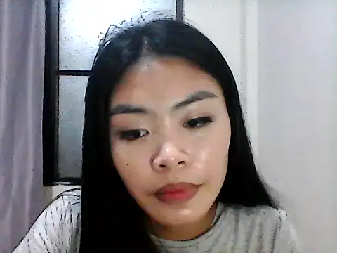 Yunnie_Chu live cam on StripChat