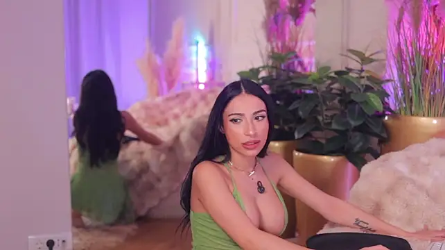 Anais_Bloom live cam on StripChat