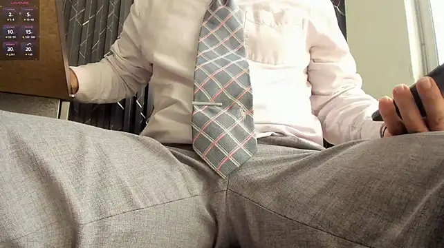 Hairy_Dad86 live sex cam