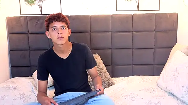 fuckingsoulmates1 live cam on StripChat