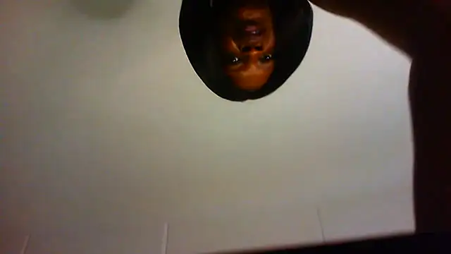DARKCHOCBOOBS29 live cam on StripChat