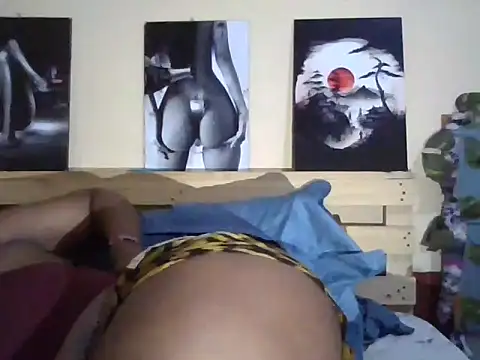 quincy3b live cam on StripChat