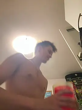 Toyjungee live cam on StripChat