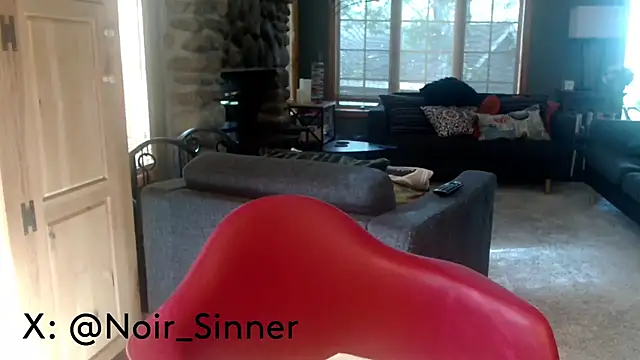 sinnernoir live cam on StripChat