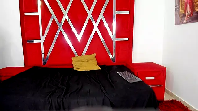 Mairaasm live cam on StripChat