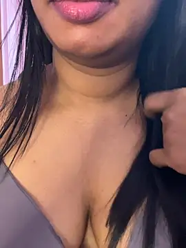 Tamil_Maaya live cam on StripChat
