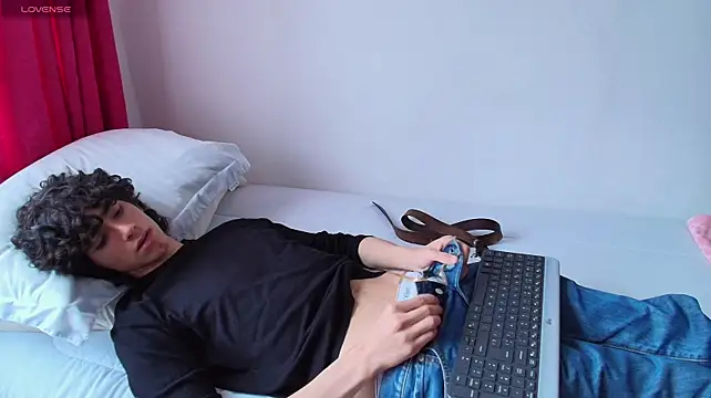 nude_boy18 (M twink) - Show rich cum