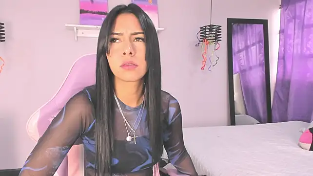 VelvetRosss live cam on StripChat