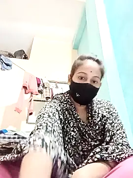 Sexi_roovi live cam on StripChat