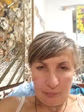 BellaBlum777 live cam on StripChat